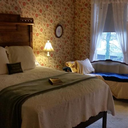 Spahn House Bed And Breakfast 세나토비아 외부 사진